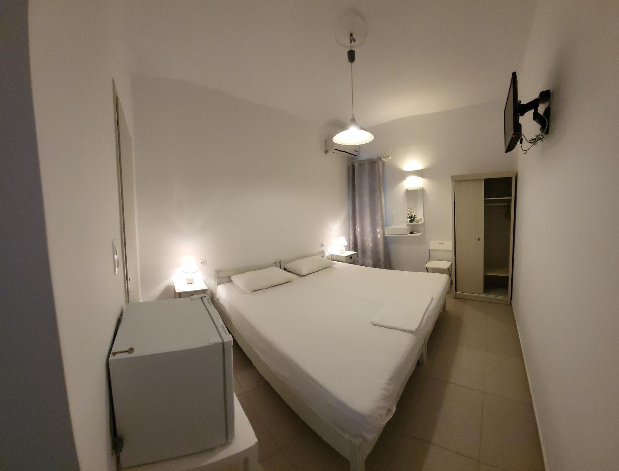 Meltemi Antiparos Hotel Room photo